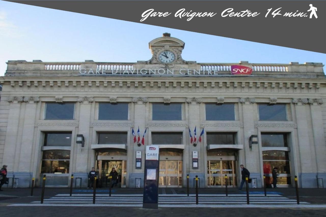 Le Chapeau Rouge Au Coeur Du Centre Historique أفينيون المظهر الخارجي الصورة